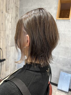 ファブ アパートメント(FAB apartment) 外ハネ×インナーカラー