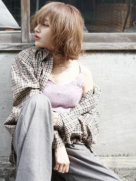 カフカ(CAFCA) ミディアムボブ