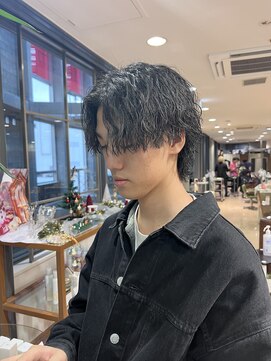 アウラ(AURA) ツイストスパイラルパーマ波巻きスパイラルパーマ