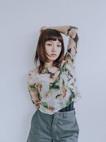 リノ 金山(Rino)&nbsp;デザインカラー/レイヤーカット/ウェットヘア/オリーブベージュ