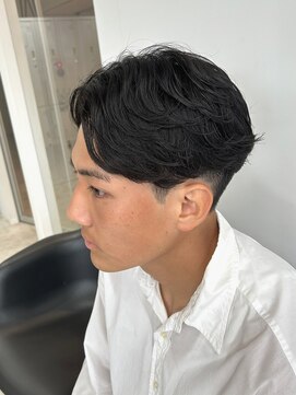 ラヴィズムバイフィフス(LUVISM by fifth) センターパート毛流れニュアンスパーマカルマパーマ/新潟駅