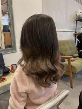 エデル(ederux) ベージュグラデーションカラー