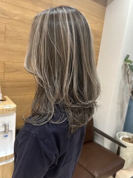 リル 人形町(RirE) ミディアムレイヤー×ハイライト