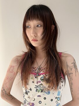 カート バイ デコ(Kurt by DECO) 【kanami】レイヤーカット×デザインカラー