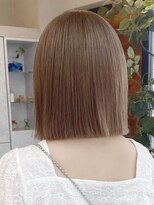 アム(am)&nbsp;大人ショートボブ前下がりショートボブ前下がりボブひし形ボブ