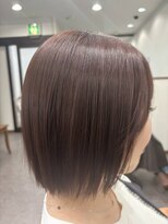 ラスター(LUSTER)&nbsp;切りっぱなしボブスタイル