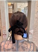 上品まとめ髪×ベルベットリボン