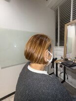 ログスラッシュ(LOG/)&nbsp;ハイライト白髪ぼかし×ショートボブ♪