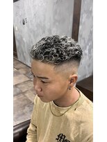 ワールドシップコウベ(WORLD SHIP KOBE)&nbsp;ホワイトメッシュ×極道パーマ