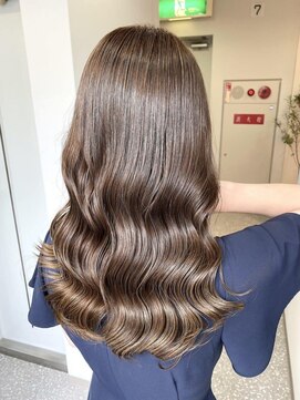 Eleanor×髪質改善トリートメント×艶カラー