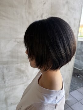 アンディ ニジュウサンド クリエイション(and D 23℃ creation) ほんのりレイヤーショートボブ/ショートボブ/顔まわりレイヤー