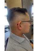 漢のスキンフェードスタイル