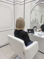 円(en) シアーミルクティーベージュ×タッセルボブ