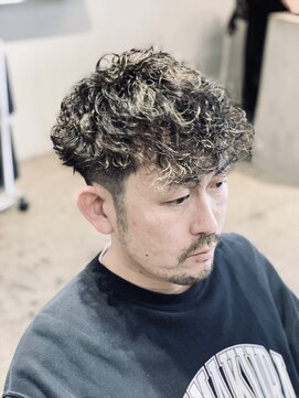 ザデイ カットアンドカルチャーショップ(THE DAY CUT&CULTURE SHOP) 立体感パーマ