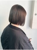 ミニボブ　ぱっつんボブ　切りっぱなしボブ