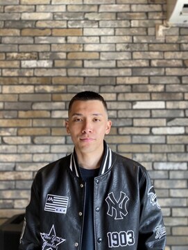 バズ(BUZZ) ボウズスキンフェード