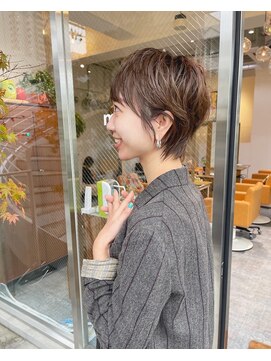 グロウミドル(GROW middle) ハイライトでくしゃっと可愛いモカブラウンショート