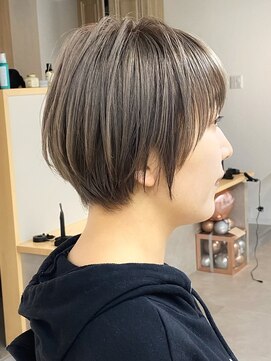 トト 船橋店(toto.) 黒髪/グレーベージュ/レイヤーロング/前髪パーマ[西船橋/津田沼]