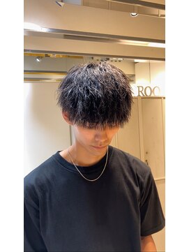 ルースト 京都河原町店(ROOST) 縦落ちツイスト