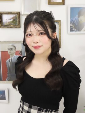ヘアメイクスタジオ ジュエル(hair make studio JEWEL) 大人っぽく、控えめハーフポニー♪