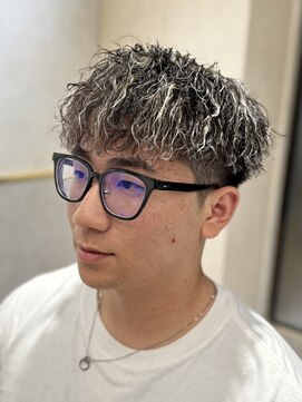 エイト ホワイト 札幌駅前店(EIGHT white) ツイスパ×ホワイトメッシュ