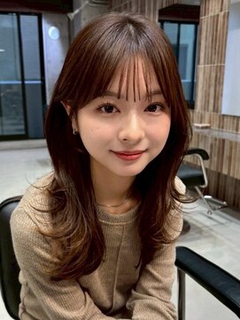 ファルベ(Farbe) 黒髪/オリーブグレー/小顔/ココアベージュ