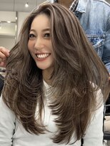 ヨロ 小岩(YOLO)&nbsp;ハイライト海外レイヤーカットケアブリーチイルミナカラー