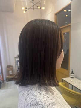 カヴェリ(kaveri) 外ハネ　・ボブ　・オレンジラベンダーベージュ