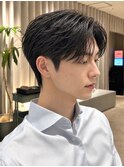 ビジネスマンメンズヘアダウンパーマセンターパート刈り上げなし