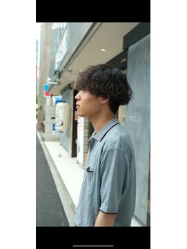 ミリ(milli Produce by ITAKURA) 波巻きパーマ