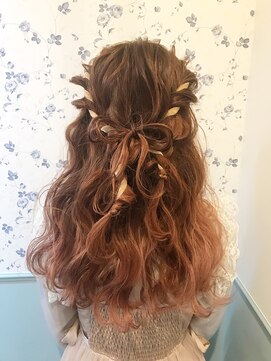 リノ(Lino) Lino**ヘアアレンジ