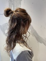 ウノプリール 西梅田ハービスプラザ店(uno pulir)&nbsp;カジュアルハーフアップアレンジ