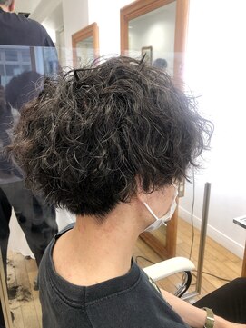 ヘッズ 本八幡店(HEADS) MEN'S HAIR センターパート ツイストスパイラル 韓国マッシュ