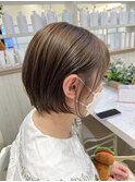 ショートボブ