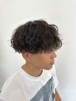 オンフリーク(ON FLEEK)&nbsp;波巻きパーマ刈り上げマッシュ