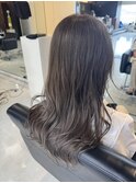 グレージュカラー