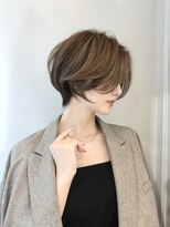 ネオリーブアイム 横浜西口店(Neolive aim)&nbsp;フェザーショートマロンベージュハイライトカラー似合わせカット