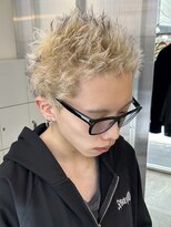 ヨリ トウキョウ(yori Tokyo)&nbsp;ニュアンスパーマ/センターパート/韓国マッシュ/ダークアッシュ