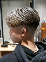 メッツ 原宿(METS)&nbsp;MEN'S/ハイライト×パートスタイル/テーパーフェード/2ブロック