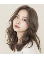 チャチャブラン(cha-cha Blanc)&nbsp;透明感ベージュでつくる柔らかミディ