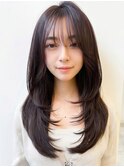韓国風暗髪グレージュブリーチなし顔周りレイヤー夏カラー