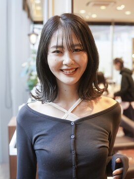 ビュートリアム 梅田(BEAUTRIUM) 外ハネロブ/シースルーバング/グレージュ/くびれ/梅田/茶屋町