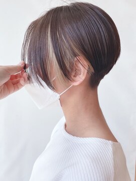 モリオフロムロンドン 原宿本店(morio from London) 【morio 原宿】刈り上げハンサムショートインナーカラーベージュ