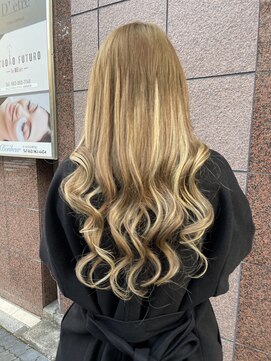 フツーロ 栄(FUTURO) プルエクステ ギャル