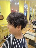 大人刈り上げショートパーマ