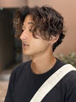 ガーデンヨコハマエスト(GARDEN YOKOHAMA est)&nbsp;ミディアム　サーフカール　スパイラルパーマ　ミディアム