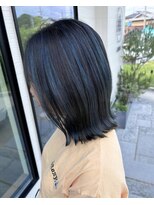 アーブル ヘアーアンドメイク(ARBRE) 切りっぱなしボブアッシュハイライト