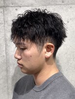 ブルニール 心斎橋(BLEUNIR)&nbsp;センターパートツイストスパイラルツーブロック波巻スパイラル