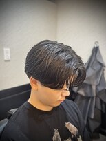 プラウド(PROUD)&nbsp;メンズナチュラルセンターパートニュアンスパーマ毛流れ重視