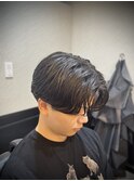 メンズナチュラルセンターパートニュアンスパーマ毛流れ重視